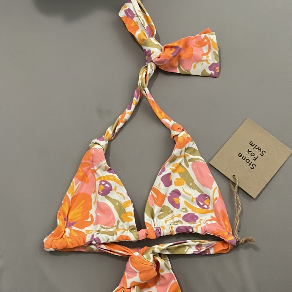 Stone fox swim Isobel Bikini Top - bloom print